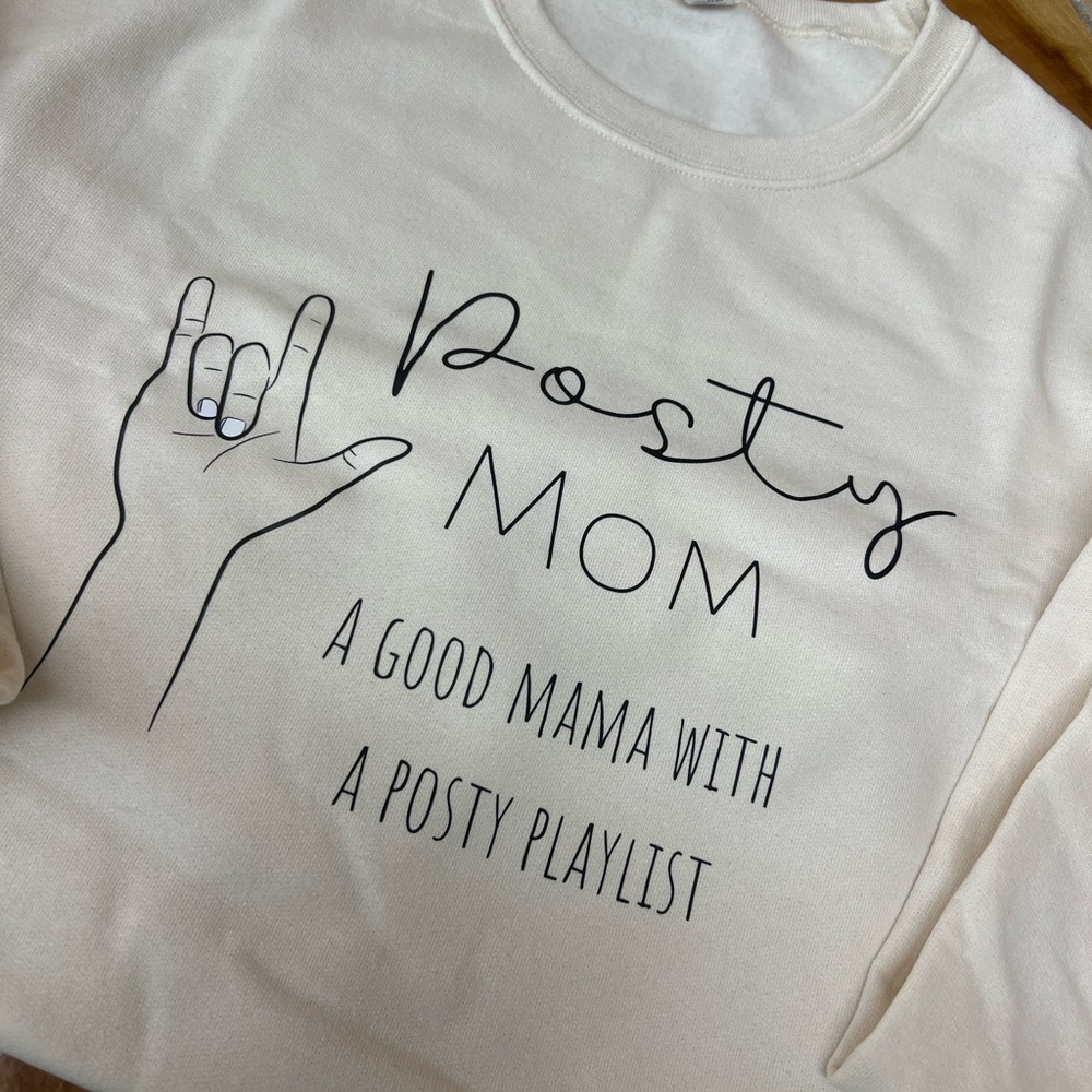 Cream 'Posty Mom' Graphic Sweatshirt